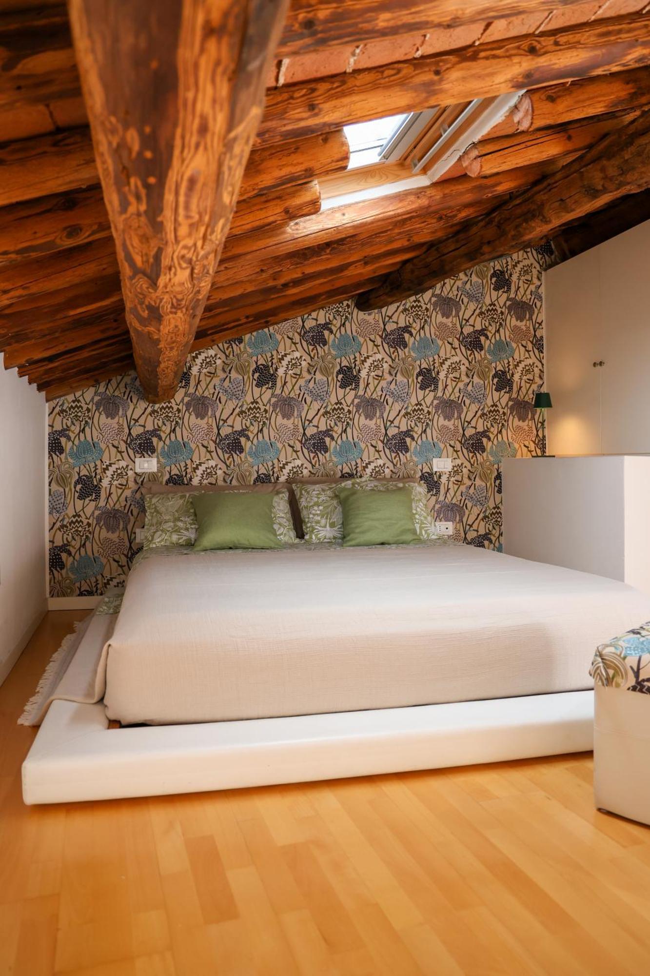 Cindy House - Centro Storico Apartment Bassano del Grappa Bagian luar foto